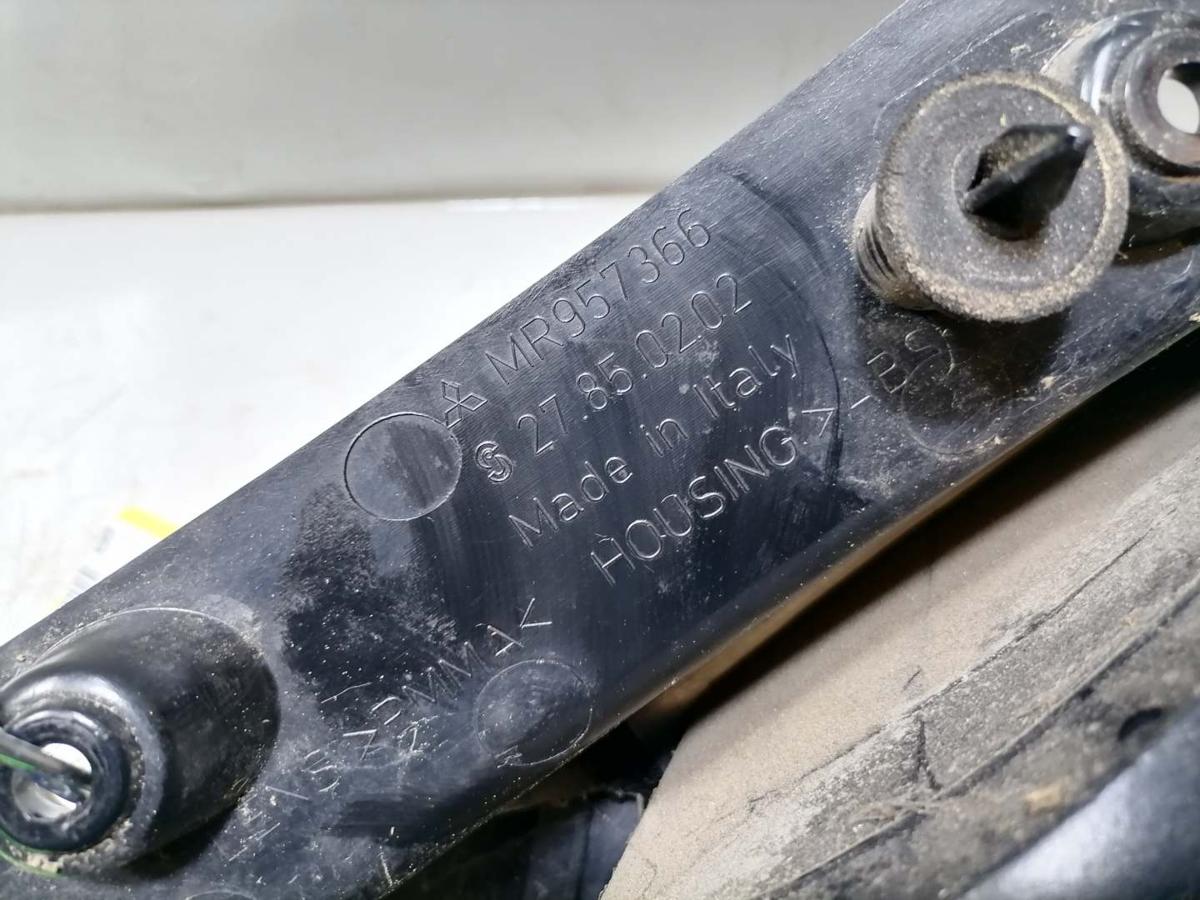 Mitsubishi Colt Z30 original R&uuml;cklicht R&uuml;ckleuchte Schlossleuchte rechts 3-T&uuml;rer Bj.2006